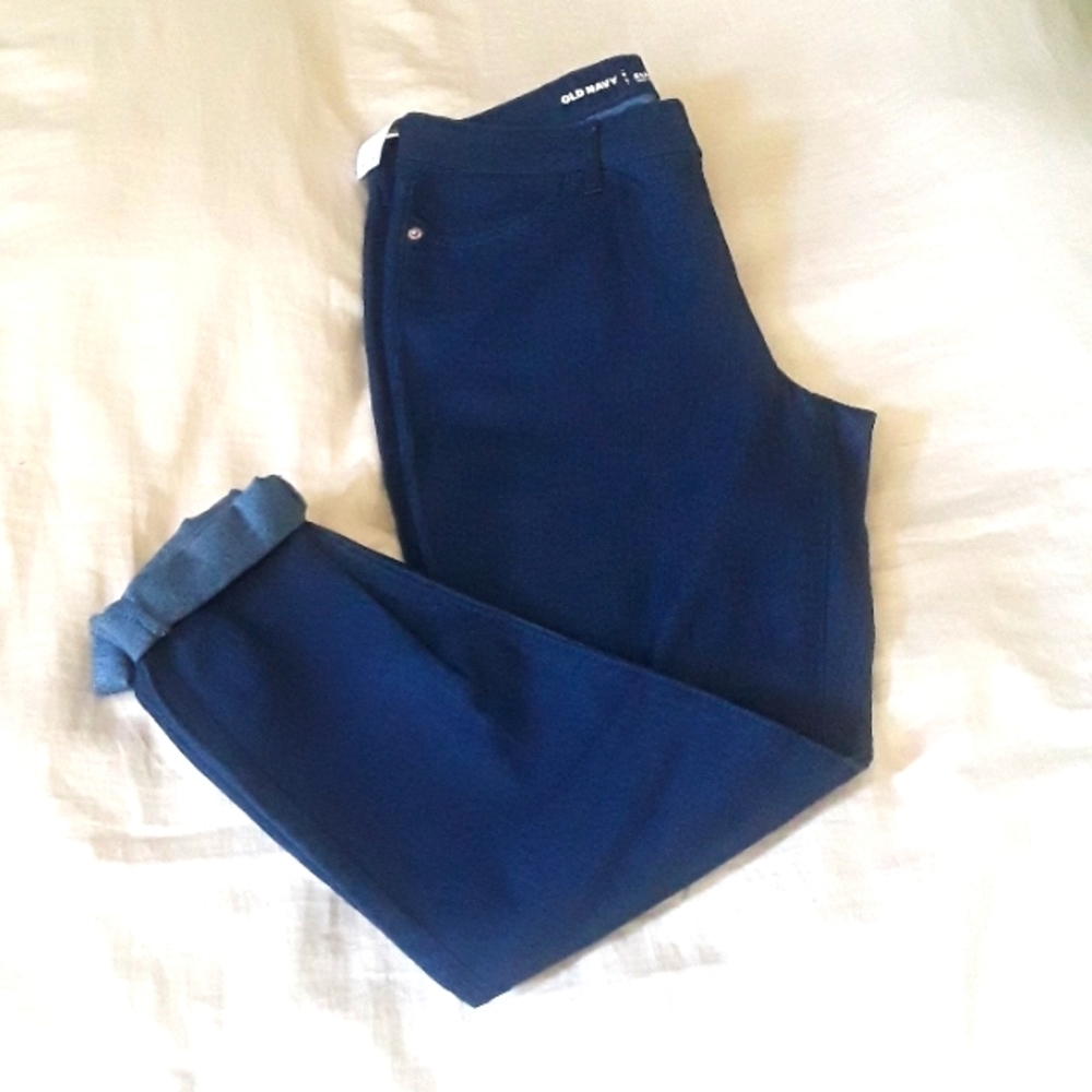 Old Navy Super Skinny  Mid- Rise jeans size 10